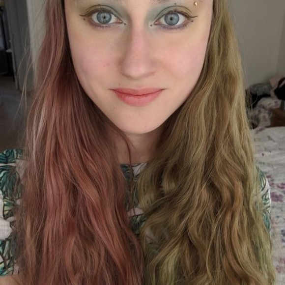 Meet your Posher, Brianna - Picture 1 of 1